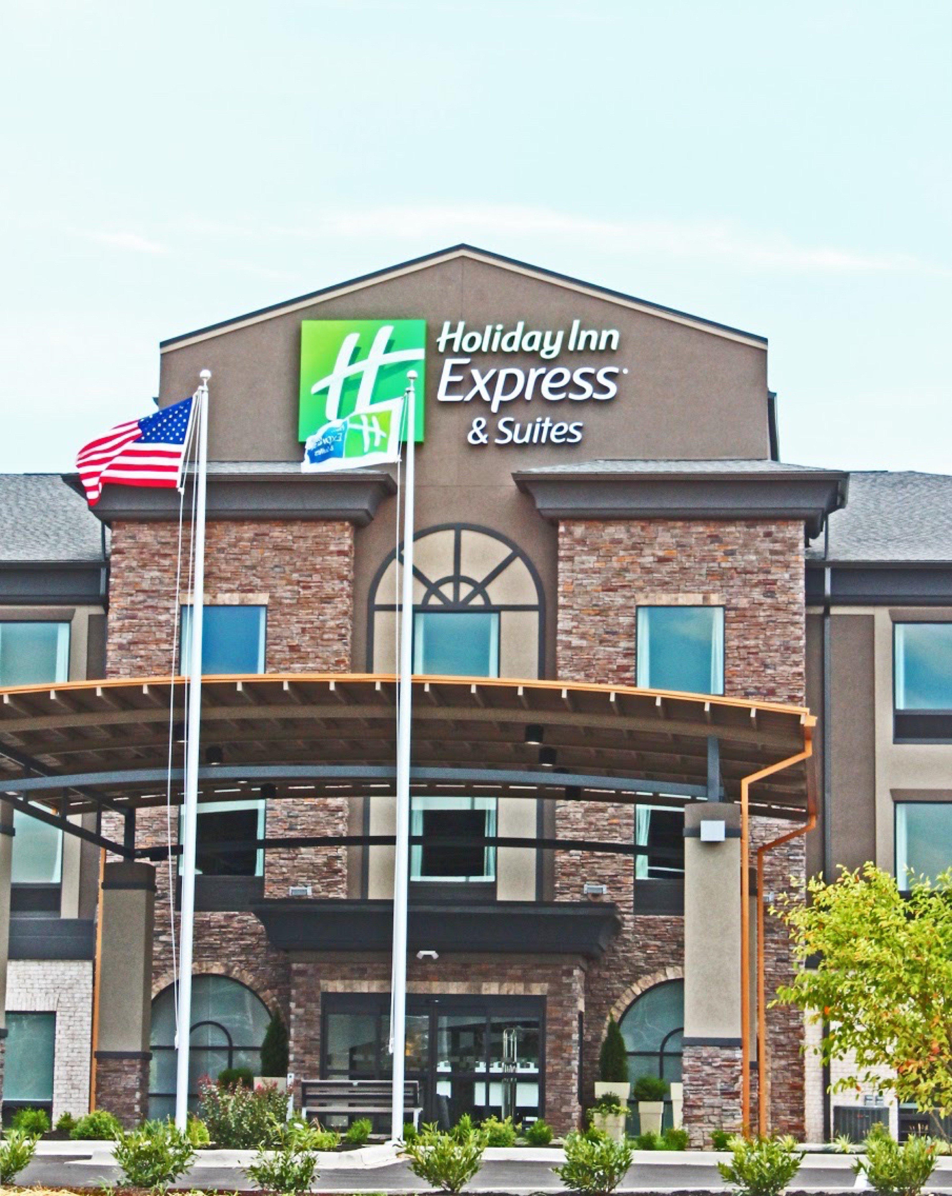 Holiday Inn Express Hotel & Suites Glasgow By Ihg Exterior photo