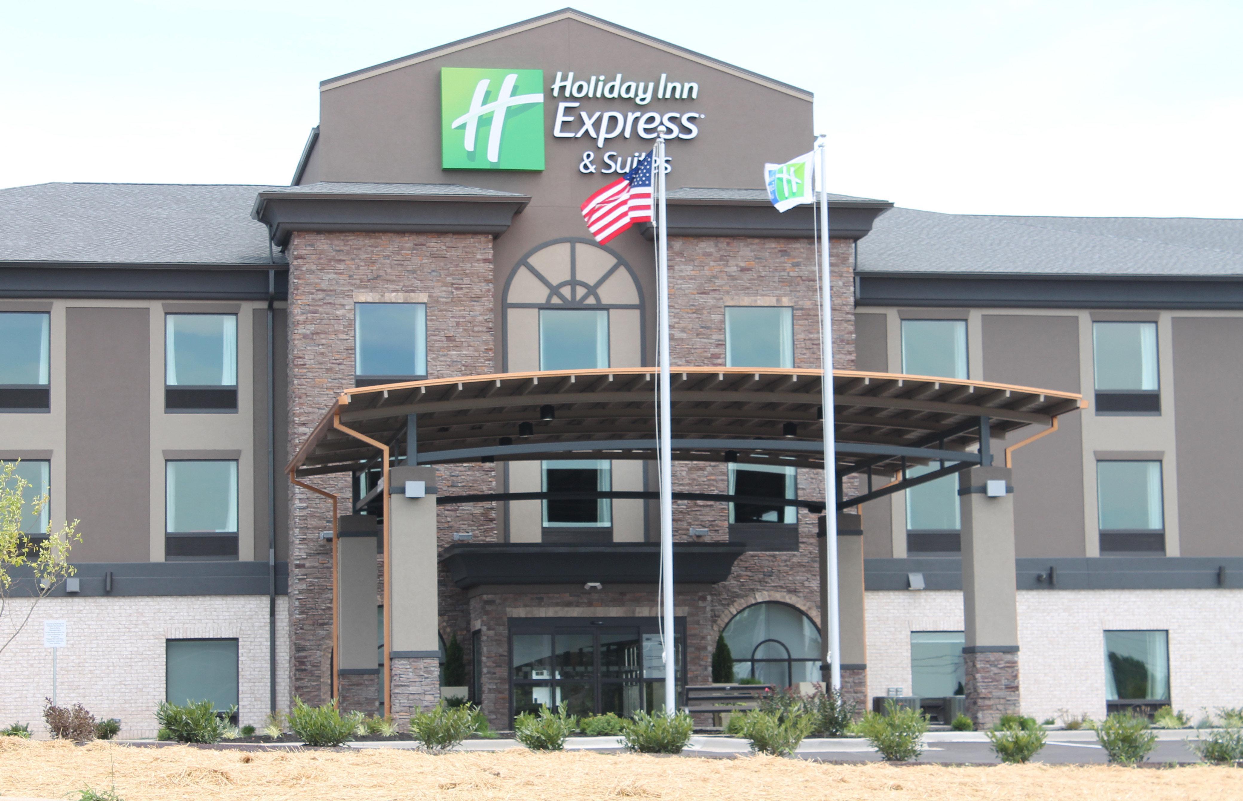 Holiday Inn Express Hotel & Suites Glasgow By Ihg Exterior photo